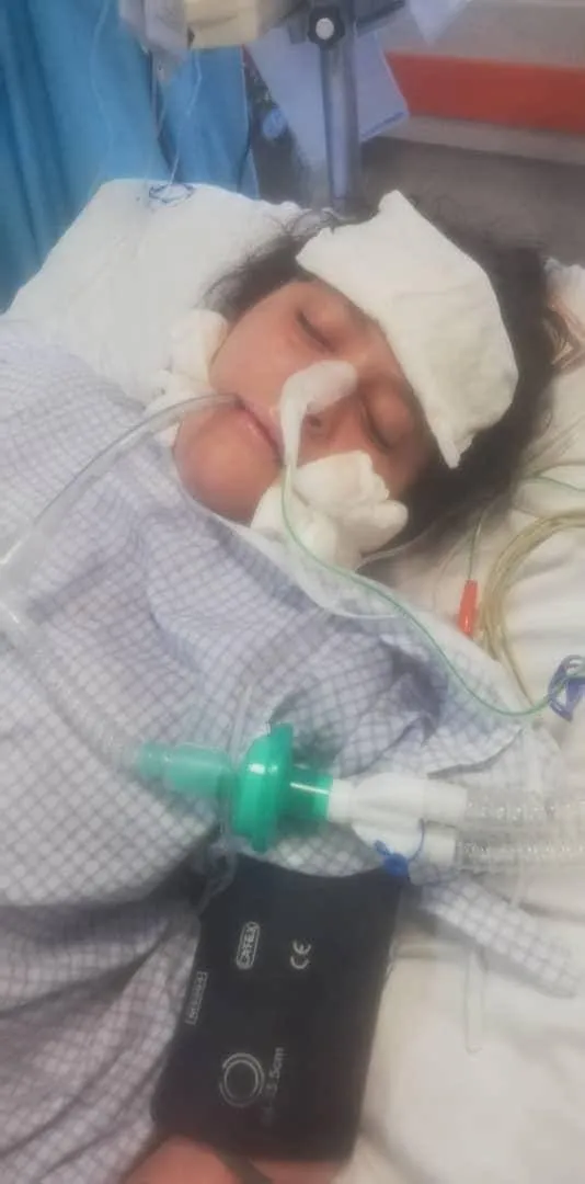 به این چهره نگاه کنید و از شرم دق کنید.