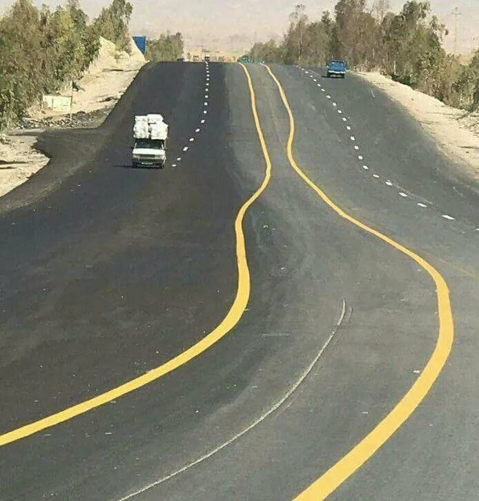 همچنان جاده گناباد و قائن، جاده مرگ است و هر روز خانواده هایی را داغدار میکند