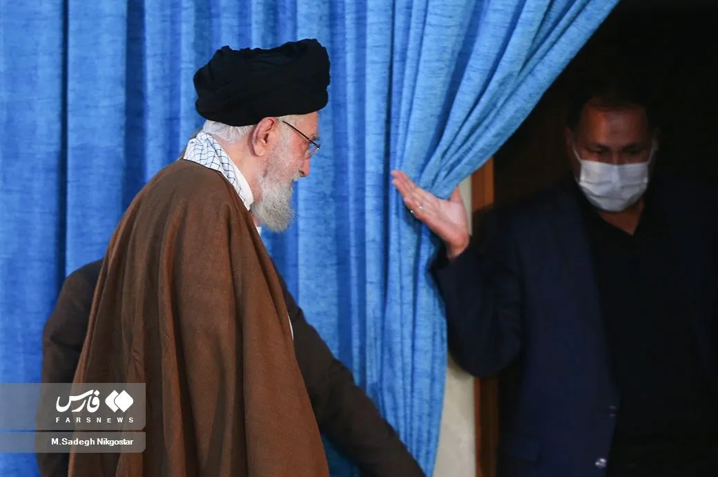 هرگز نباید از سخنان امروز آیت‌الله خامنه‌ای در مراسم سالگرد آیت‌الله خمینی به سادگی گذشت‌.