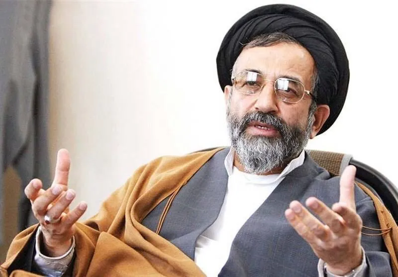 موسوی لاری: اخراج اساتید یک تکه از پازل خالص‌سازی است