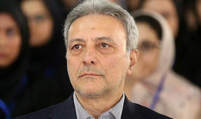 این روزها کمتر کسی از استاد دکتر محمود نیلی احمدآبادی رییس وقت دانشگاه تهران یادی میکند