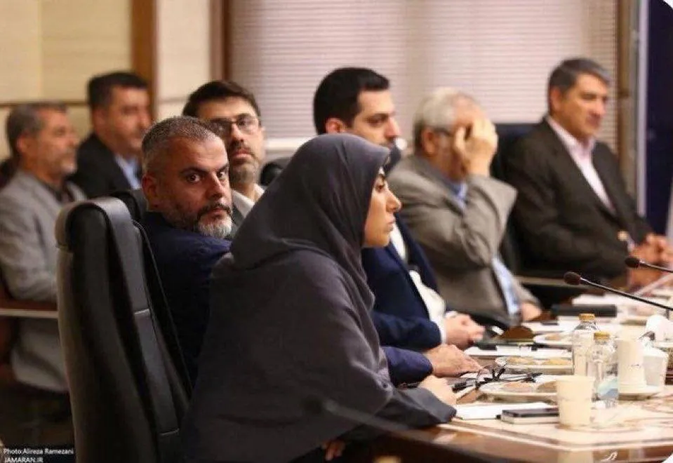  افرایش انتقادات از حضور پسر عارف در مراسم معارفه وزیر صمت 