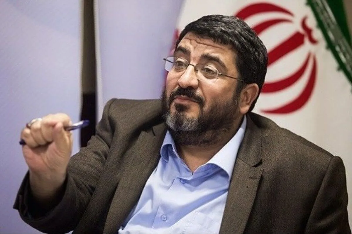  حمله تند به فواد ایزدی تئوریسین سیاست‌خارجی اصولگرایان تندرو: وقتی جنگ بود شما آمریکا تشریف داشتید؛ باز هم می‌خواهید جوانان مذهبی را بفرستید جلوی تیر؟