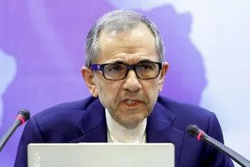 تخت‌روانچی گفت حتما مجوز مذاکره داشتیم و خلاف نظر رهبر انقلاب نیست / در ژنو گفتگو کردیم نه مذاکره