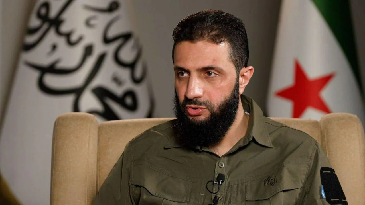 ابومحمد الجولانی، رئیس اداره عملیات نظامی مخالفان سوری در مصاحبه با  CNN گفت : رژیم اسد مرده است؛ ما در پی ایجاد حکومتی مبتنی بر "شورای مردم" هستیم.