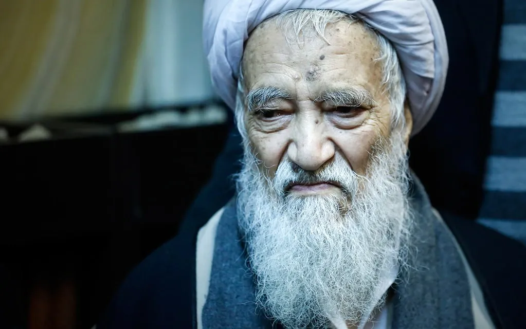  موحدی‌کرمانی رئیس مجلس خبرگان رهبری: نباید گول تهدیدهای آمریکا را خورد