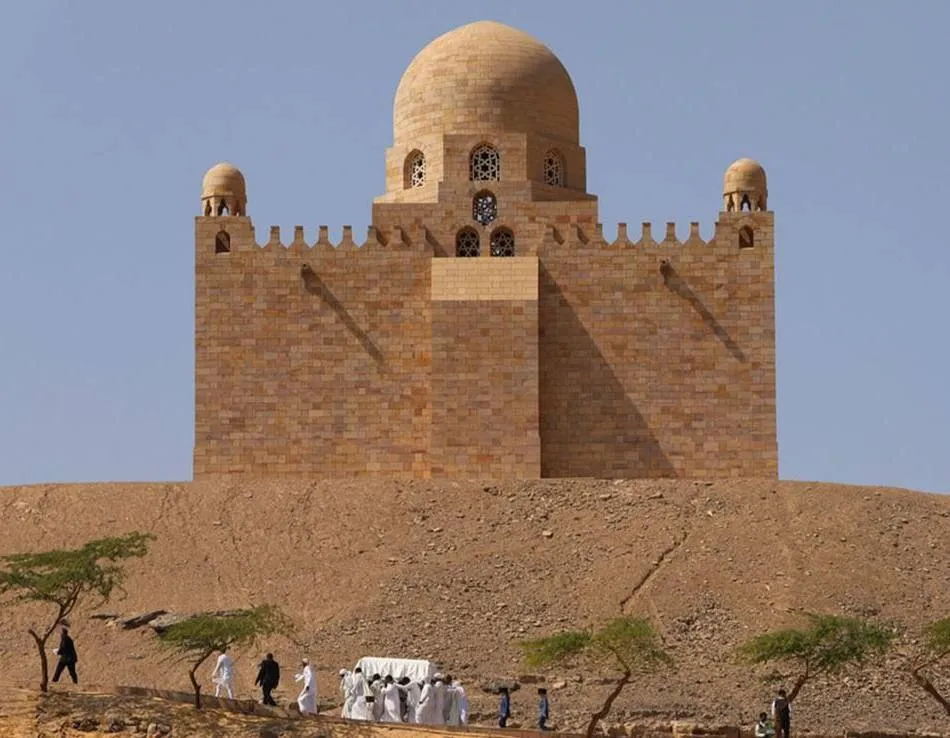 آقاخان چهارم رهبر اسماعیلیان در مراسم خصوصی در مصر به خاک سپرده شد
