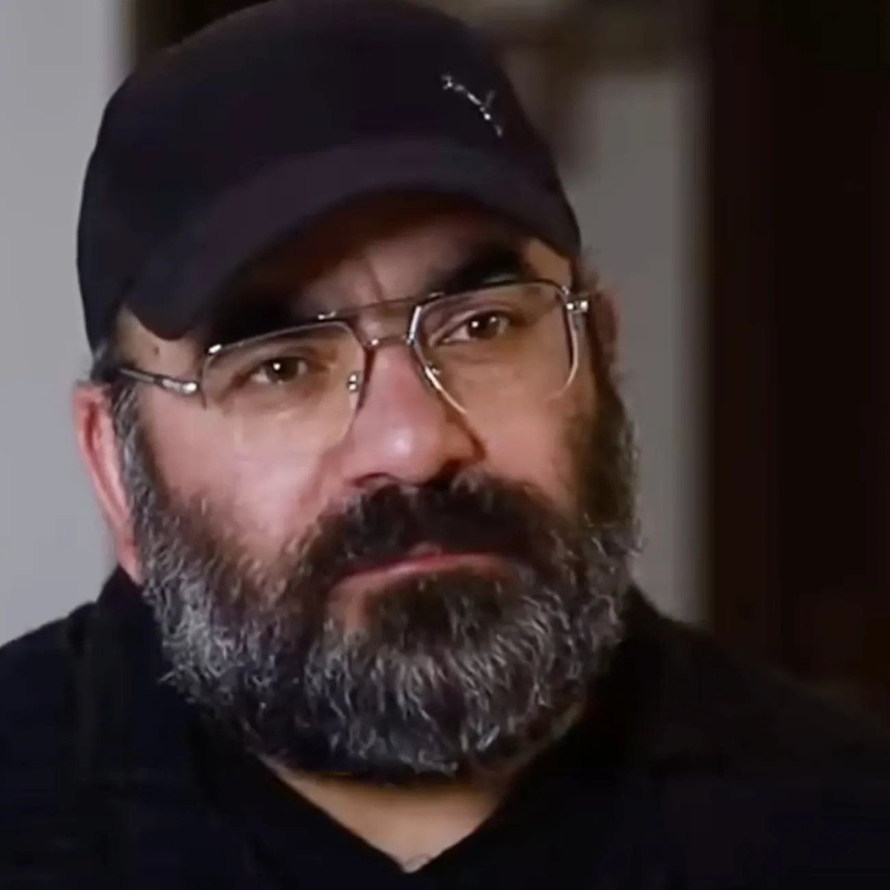 بشنوید | مردم ایران خیلی تنها هستند؛ چه کسی مسئول رنج ایرانی‌هاست؟ نگاهی به ریشه‌های ناامیدی ملی