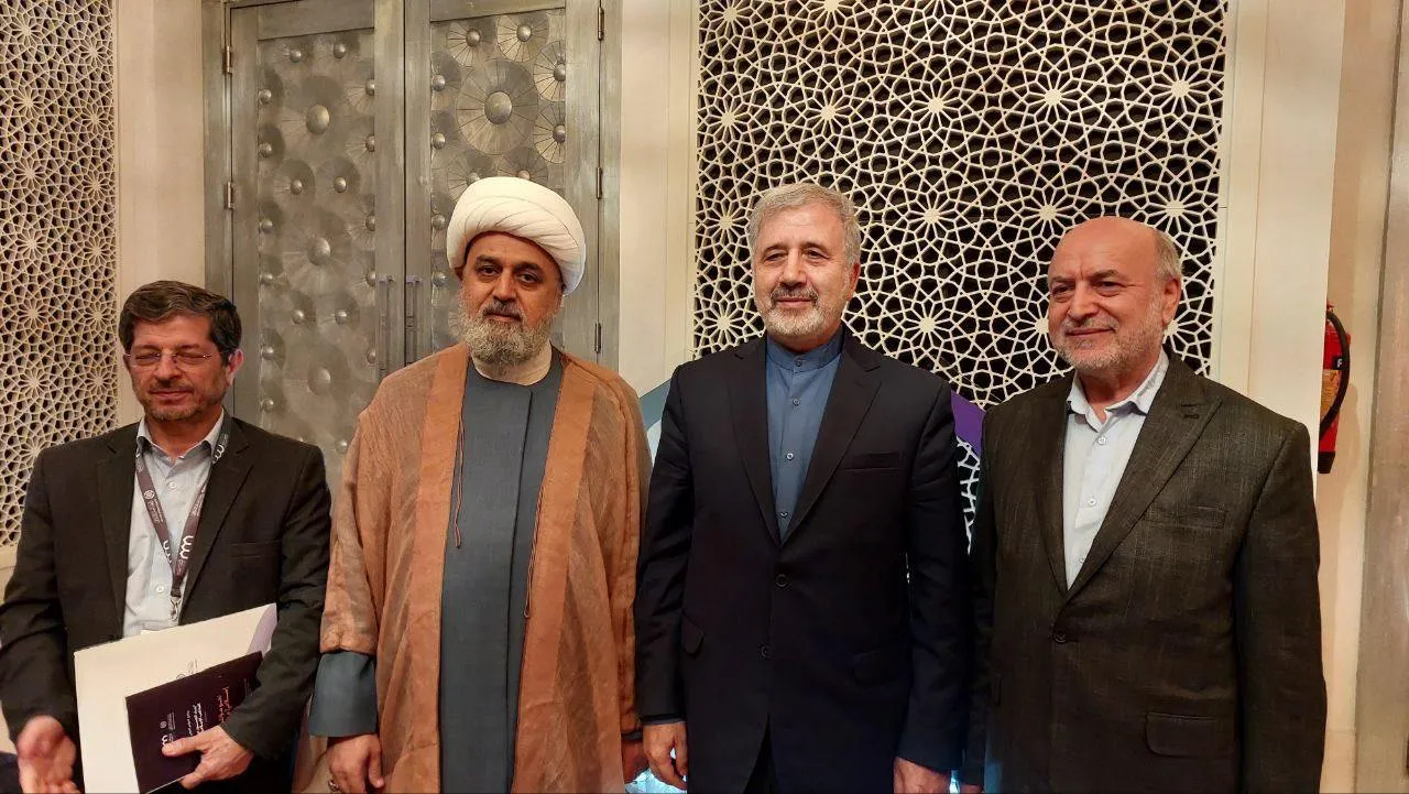  و اینک در ادامه سفرها به عربستان سعودی سفر شیخ حمید شهریاری