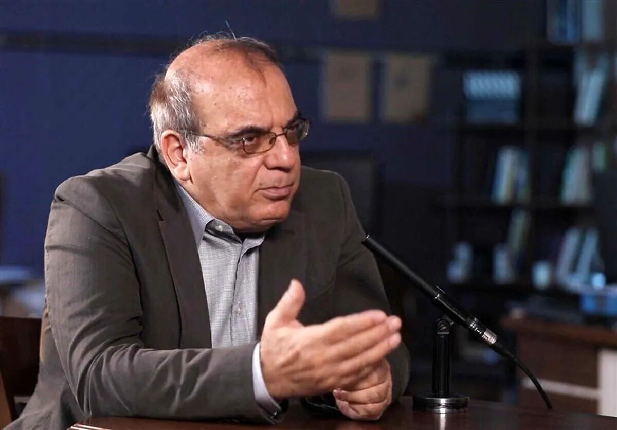  واکنش عباس عبدی به ارسال پیامک‌های حجاب