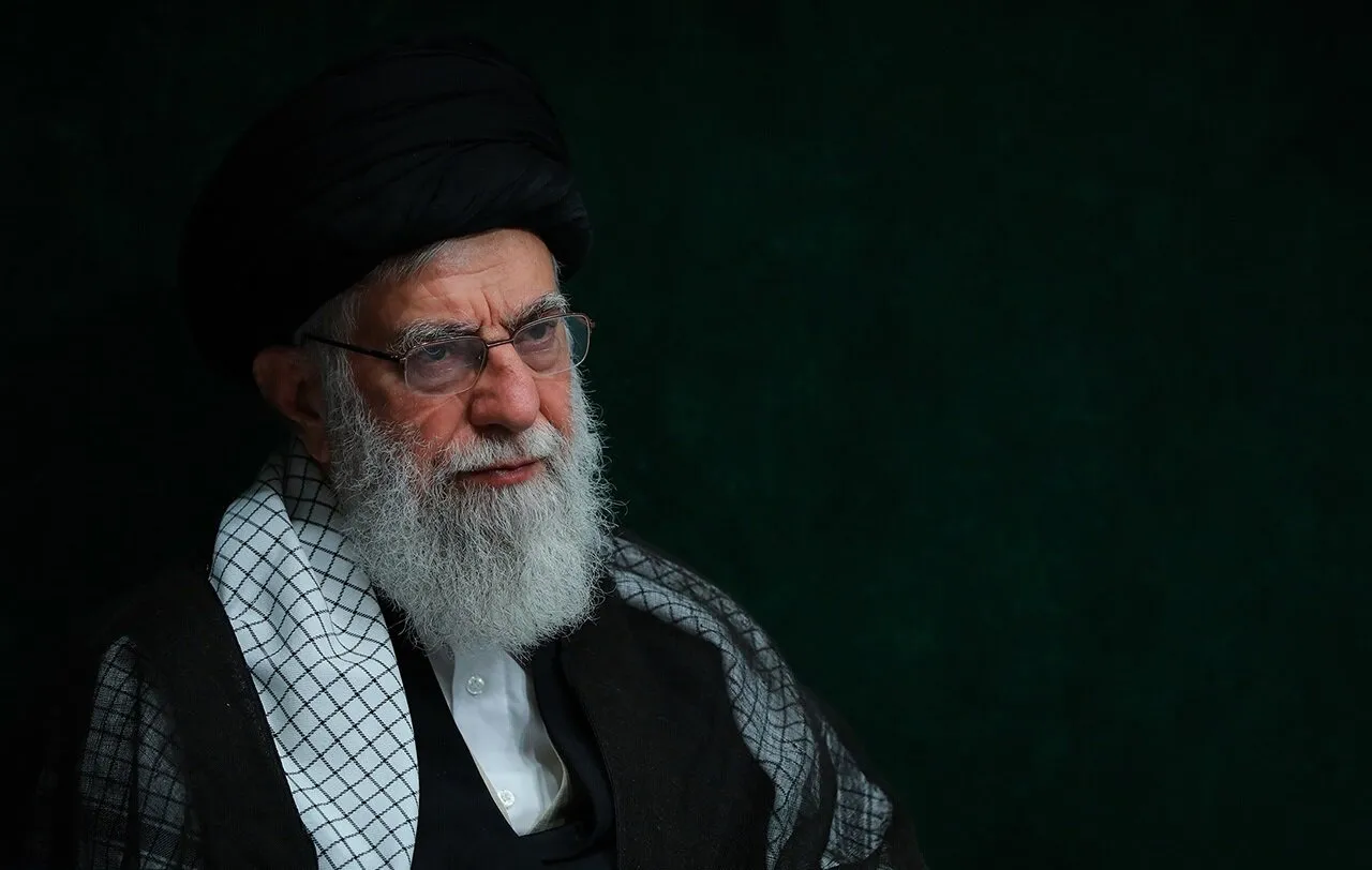 پیام رهبر جمهوری اسلامی درخصوص حادثه آتش‌سوزی در اسلکه شهید رجایی بندرعباس 