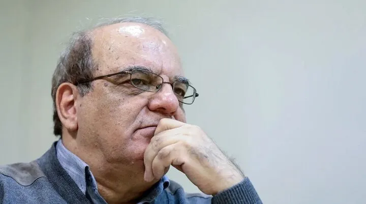  عباس عبدی: با نمایندگانی مواجهیم که دست روی هرچه بگذارند، خراب تر می شود/ قانون جوانی جمعیت باعث کاهش زاد و ولد و یک مضحکه تبلیغاتی شده است
