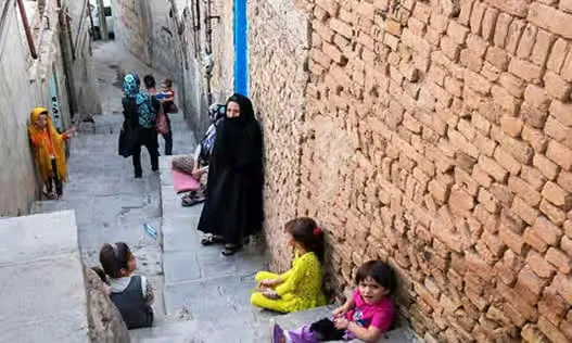  ۱ میلیون و ۸۰۰ هزار خانوار ایرانی شهروند نامرئی‌اند/ فقر شدید مسکن گریبانگیر مردم است
