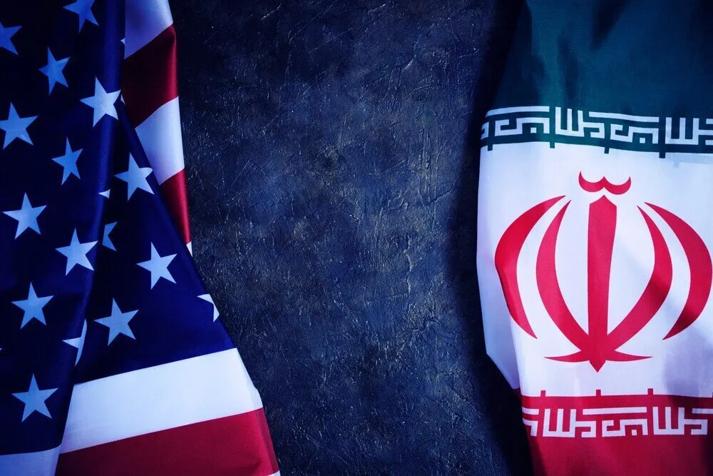  کیهان: وقت آن نرسیده که مذاکره با آمریکا متوقف شود؟ / سیاست «مقاومت فعال» جایگزین شود