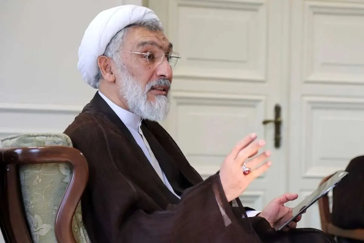  تعبیر پورمحمدی از شخصیت ترامپ: وی یک، غلومی است که زور، پول و شاخ دارد و عقل کم داره و نامیزون هم هست!
