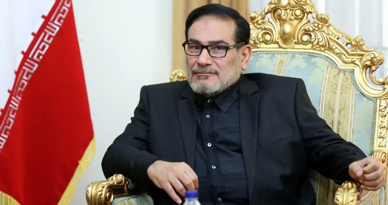 امیر دریابان علی شمخانی: زنده‌ام و حاضر برای جانفشانی