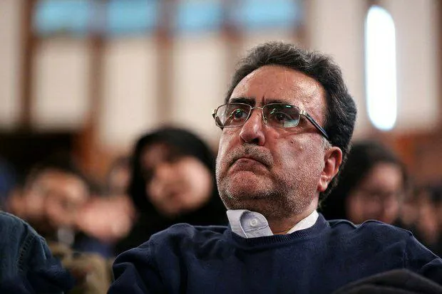 ملاقات وکیل تاج زاده با وی در زندان تهران بزرگ/ ابلاغ حکم حبس تجمیعی به تاج زاده/ وی تا ۲۶ اردیبهشت ۱۴۱۱ باید تحمل حبس کند