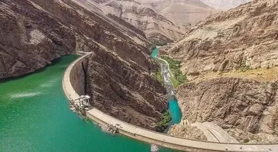  استاد دانشکده محیط زیست دانشگاه تهران: آب پشت سدها با سرعت ۳ برابر میانگین جهانی در حال تبخیر است.