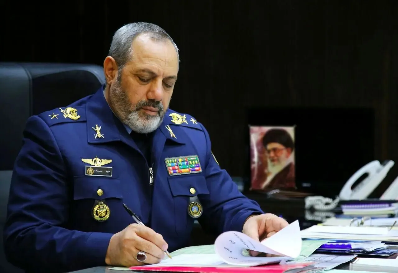 بشنوید | گفتگوی ويژه سرتیپ خلبان نصیرزاده وزیر دفاع: به دفترم در جنگ ۱۲ روزه حمله موشکی شد