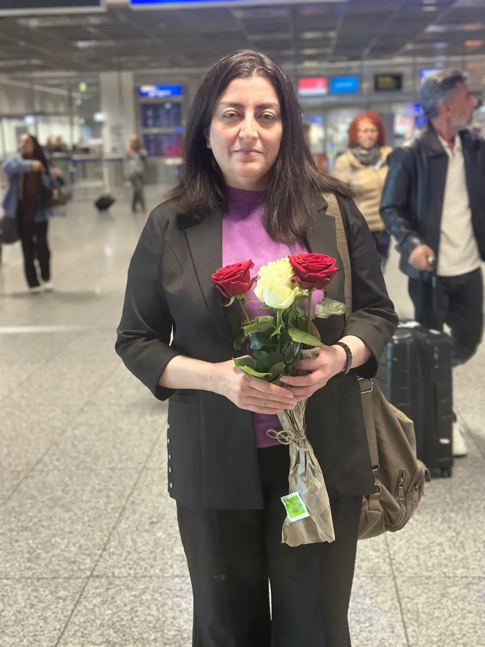  نسرین شاکرمی، مادر نیکا شاکرمی، به آلمان رفت