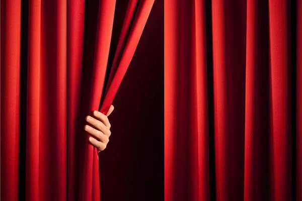  همه کسانی که خط سیم کارت ویژه شامل اینترنت بدون فیلتر و کسانی که سرویس عدم نمایشگر اختیاری و امکانات خاص_تر دارند که جزو مقامات خاص نیستند