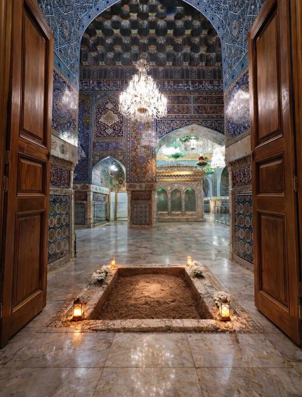 آماده سازی محل دفن آیت‌الله خامنه‌ای در حرم رضوی