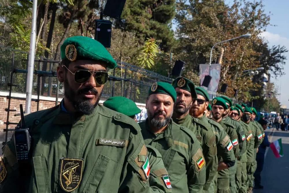 نقش سپاه در سیاست ایران | بررسی جایگاه سپاه پاسداران در ساختار قدرت