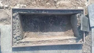 قابل توجه محراب استاندار جدید استان خوزستان و البته برادر شهید / قبور شهدا در اهواز تخریب و یکسان سازی شده و میشود
