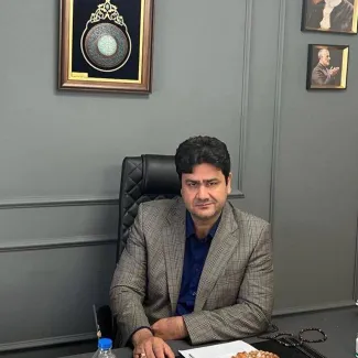 دوستان محمد صفایی، هوادار شدند و به دوره‌گردی برای خرید آبروی ریخته توسط خودش می پردازند!