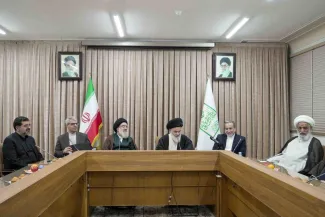  دیدار سیدعباس عراقچی وزیر امور خارجه با سید هاشم حسینی بوشهری
