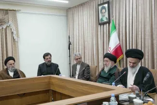  دیدار سیدعباس عراقچی وزیر امور خارجه با سید هاشم حسینی بوشهری