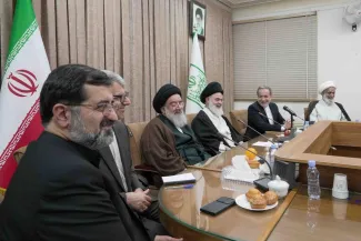  دیدار سیدعباس عراقچی وزیر امور خارجه با سید هاشم حسینی بوشهری