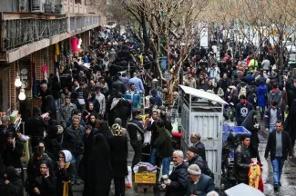 جمهوری اسلامی: مگر فلان مقام سابق نگفت «تحریم اصلاً نمنه دی؟»/ کسانیکه تحریم را نعمت می دانند، بگویند جز کاسبان تحریم، چه کسانی بهره برده اند؟