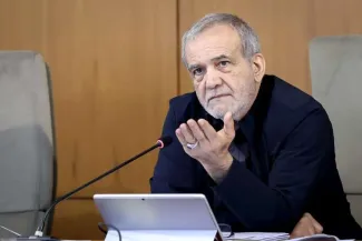 پزشکیان: برخی وزرای ما در جریان کمبود برق و گاز کم می‌آورند به همدیگر گیر می‌دهند 