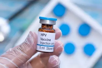  بازار سیاه واکسن «HPV» در اطراف داروخانه‌ها؛ قیمت‌ نجومی داروی تقلبی!