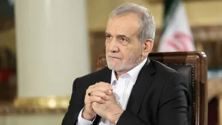  پزشکیان: ما الان بچه‌هایی تربیت می‌کنیم که فکرشان به خارج است. هنر این نیست که نخبه تربیت کنیم و به آمریکا بفرستیم.