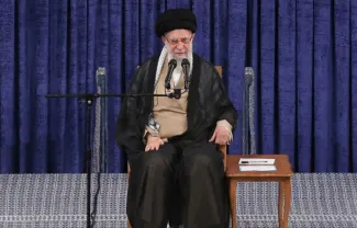  آیت‌الله خامنه‌ای: مشکلات پیش آمده برای دستگاه‌ها در حادثه بندرشهید رجایی، ان‌شاءالله با فوریت، قدرت و توانایی دستگاه‌های اجرایی سرحال و توانا و جوان ما جبران خواهد شد