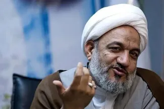 پیشنهاد عضو جبهه پایداری: وزارت‌خانه زیارت ایجاد شود 