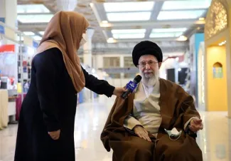  دقت کردید آیت‌الله خامنه‌ای بر خلاف سالهای گذشته که مقید بود به نمایشگاه کتاب برود امسال در نمایشگاه کتاب تهران حضور نیافت؟