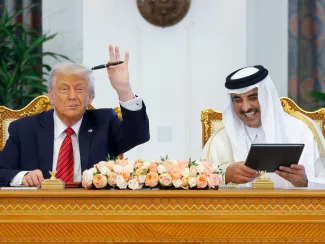  ترامپ با امیر قطر توافق‌نامه‌هایی در زمینه دفاعی و خرید بوئینگ امضا کرد.