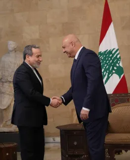 دیدار و گفت‌وگوی عراقچی و رئیس جمهور لبنان در بیروت