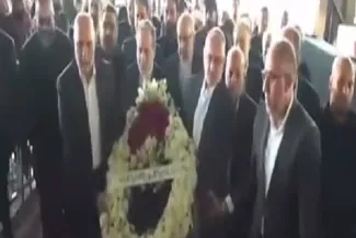  ادای احترام سید عباس عراقچی وزیر امور خارجه جمهوری اسلامی به سید حسن نصرالله دبیرکل سابق حزب الله لبنان