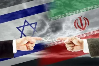 اگر به آقایان مسئول تصمیم گیرِ ارشد کشور بر نمیخورد باید عرض کنم تکلیف این جنگ را روشن کنید!