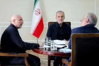  نشست مشترک سران قوای مجریه، مقننه و قضائیه ظهر امروز شنبه به میزبانی مسعود پزشکیان رئیس جمهور در نهاد ریاست جمهوری برگزار شد.