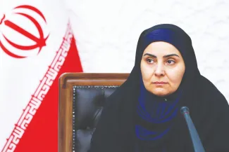 وزیر راه وشهرسازی: مردم نگران بازسازی خانه‌های آسیب دیده خود نباشند. دولت پشتیبانی کامل از بازسازی را برعهده خواهد گرفت.