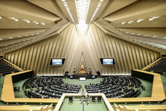 تعلیق همکاری ایران با آژانس اتمی در دستور کار مجلس قرار گرفت