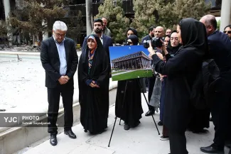 بازدید سفرای خارجی از ساختمان شیشه‌ای صداوسیما