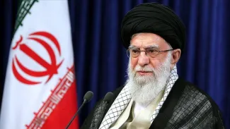  وقتی آیت‌الله خامنه‌ای #هدفمند از معاون اول منصوب شده با #اشارات خود حمایت میکند.