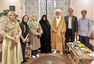  روزنامه اصولگرا خطاب به کروبی: بجای ایجاد آشوب، از گذشته خود توبه کنید/ نمایش اخلاق‌مداری و دلسوزی از شما تاسف برانگیز است