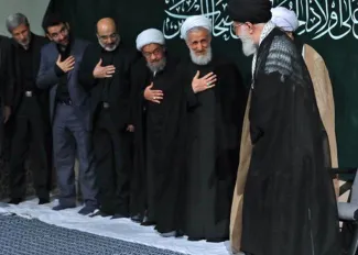 آیت‌الله خامنه‌ای رهبر جمهوری اسلامی، در ادامه حمایت‌های خود از شیخ کاظم، در پیامی بلافاصله پس از درگذشت محمد مهدی رجبی صدیقی، به او تسلیت گفت.